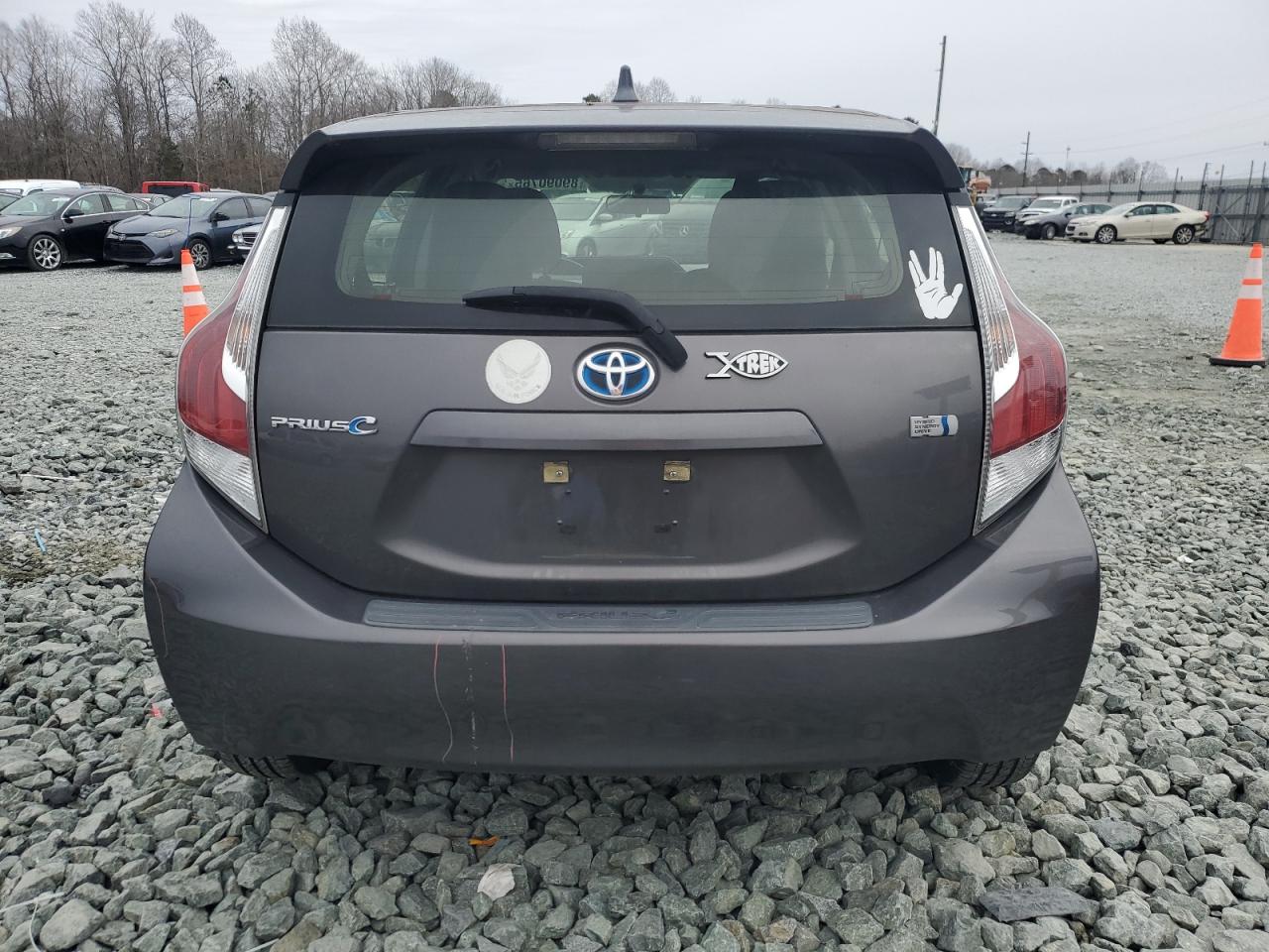 2016 Toyota Prius - Image 6