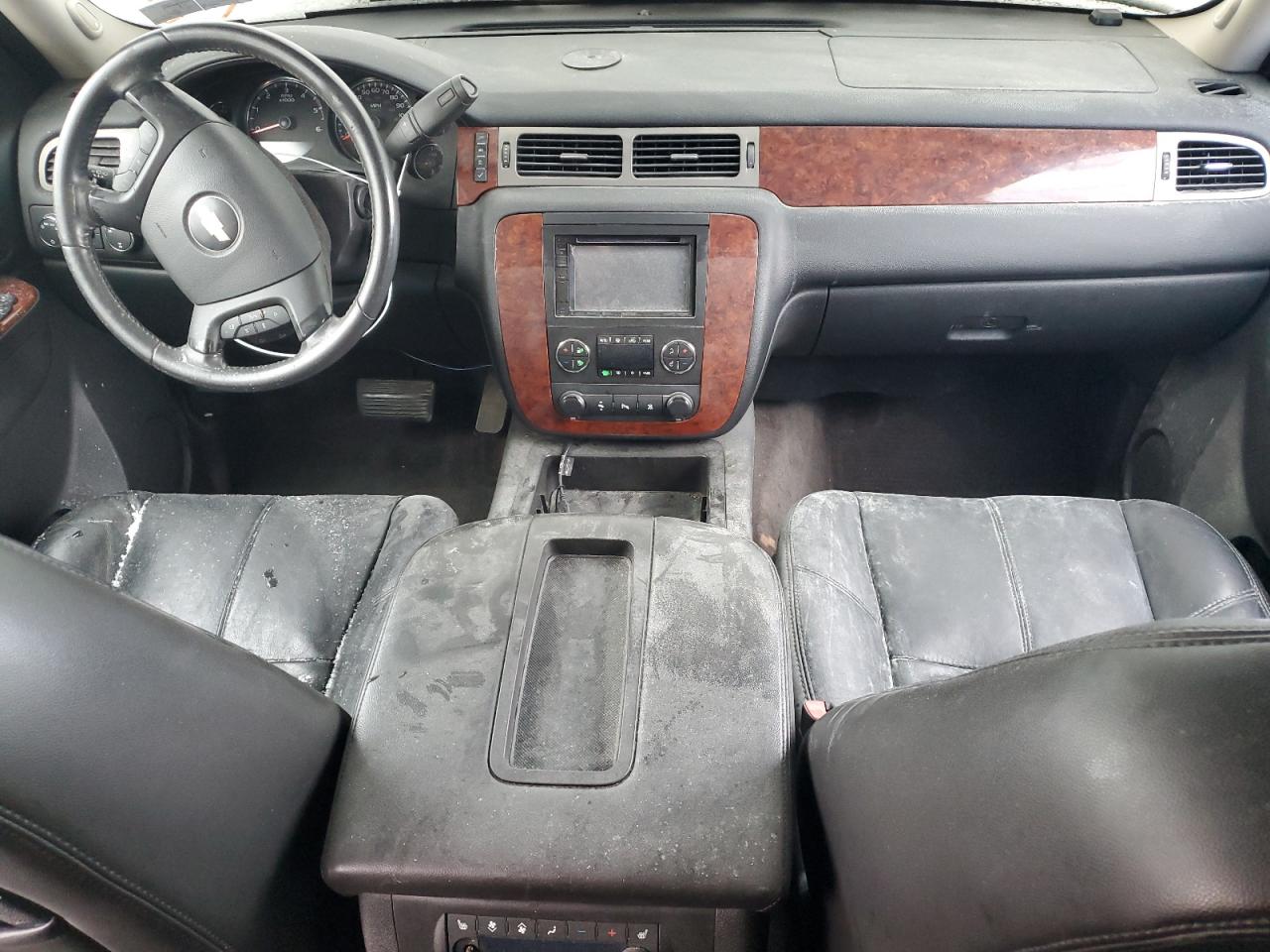 2010 Chevrolet Tahoe - Image 8