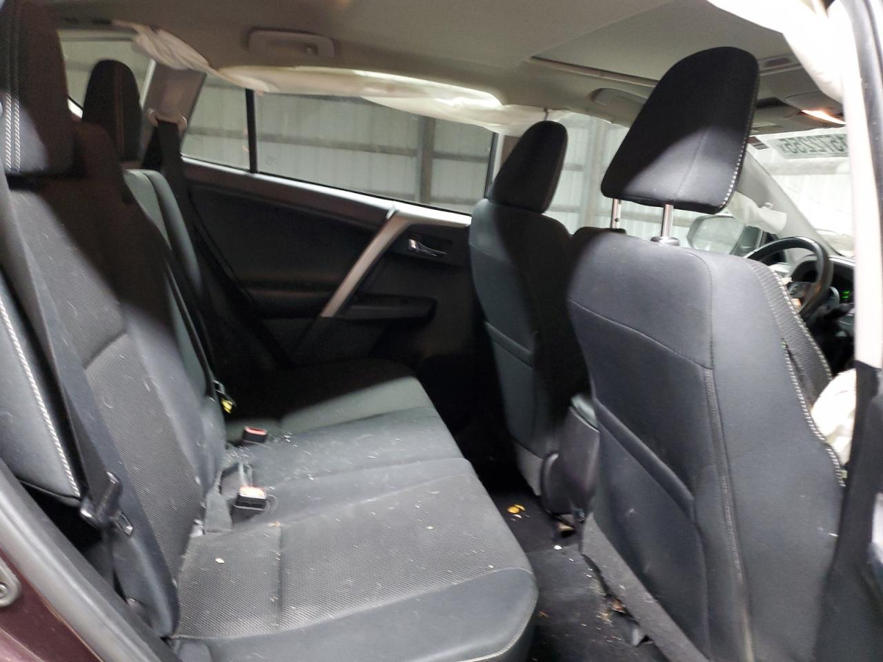 2018 Toyota RAV 4 - Image 11