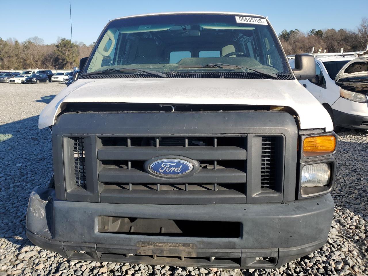 2014 Ford Econoline - Image 5