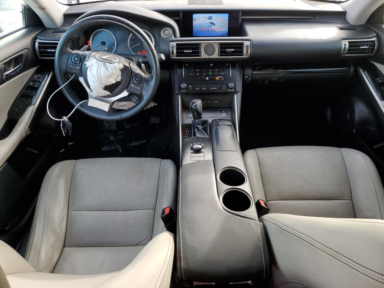 2014 Lexus IS - Image 8