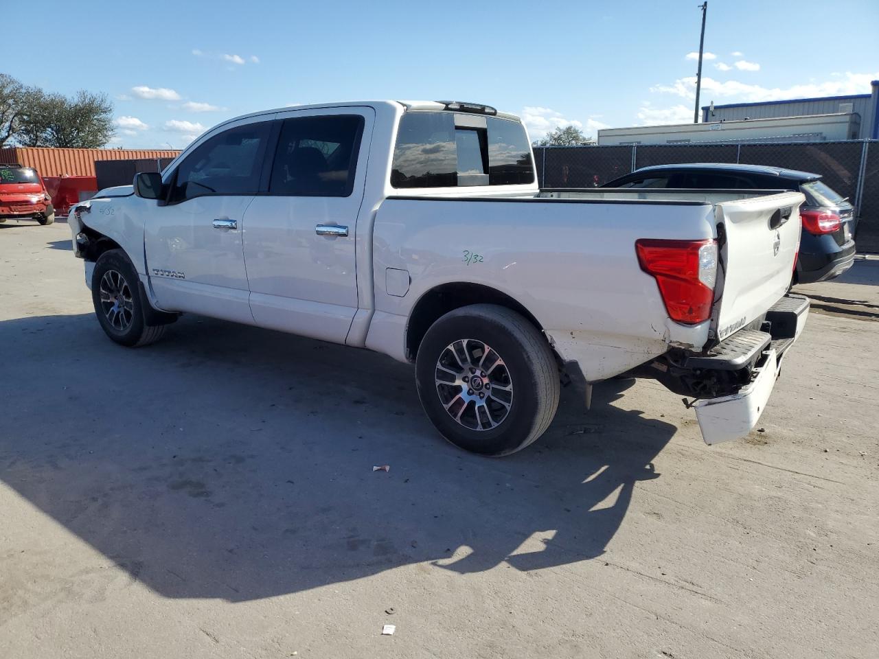 2021 Nissan Titan - Image 2