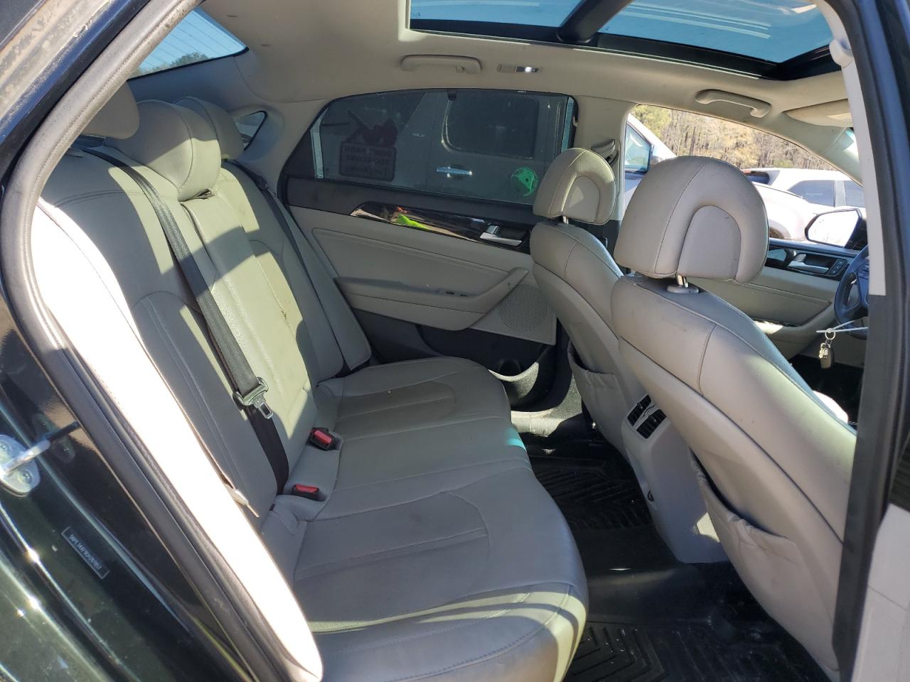 2016 Hyundai Sonata - Image 10