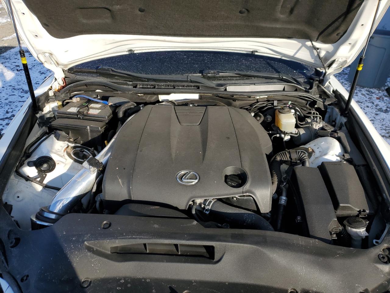 2015 Lexus IS - Image 11