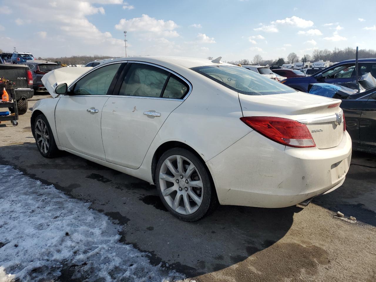2013 Buick Regal - Image 2