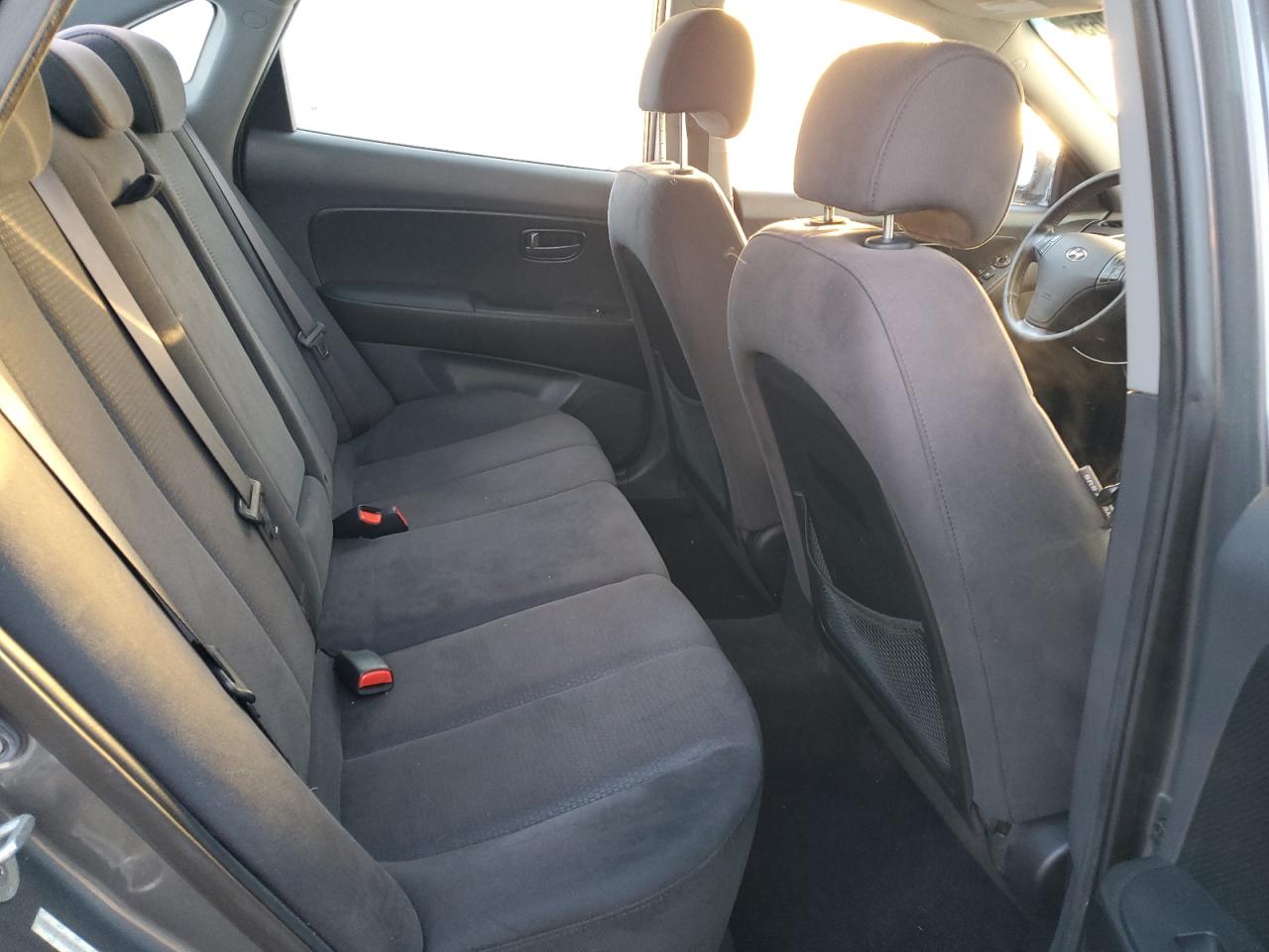2009 Hyundai Elantra - Image 10
