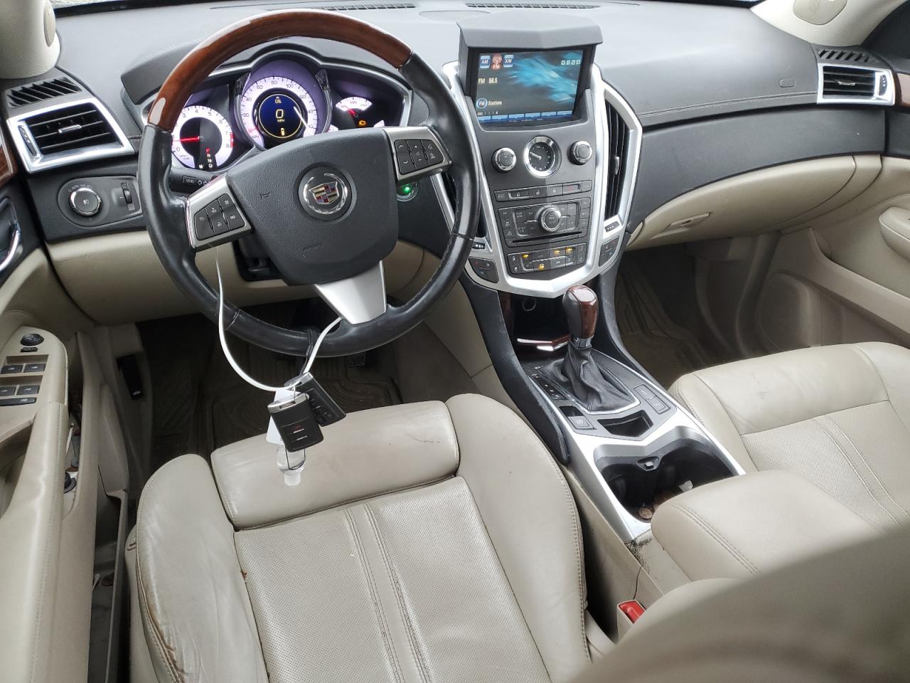 2010 Cadillac SRX - Image 8