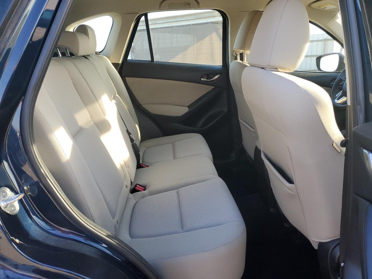 2015 Mazda CX-5 - Image 11