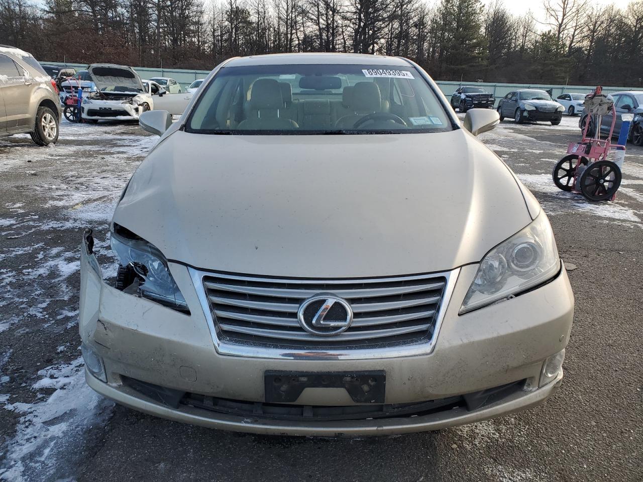 2012 Lexus ES - Image 5