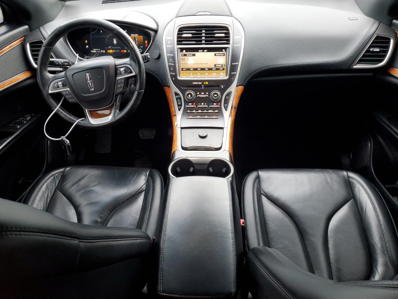 2019 Lincoln Nautilus - Image 8