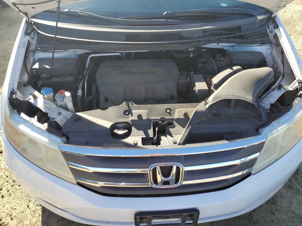 2012 Honda Odyssey - Image 12
