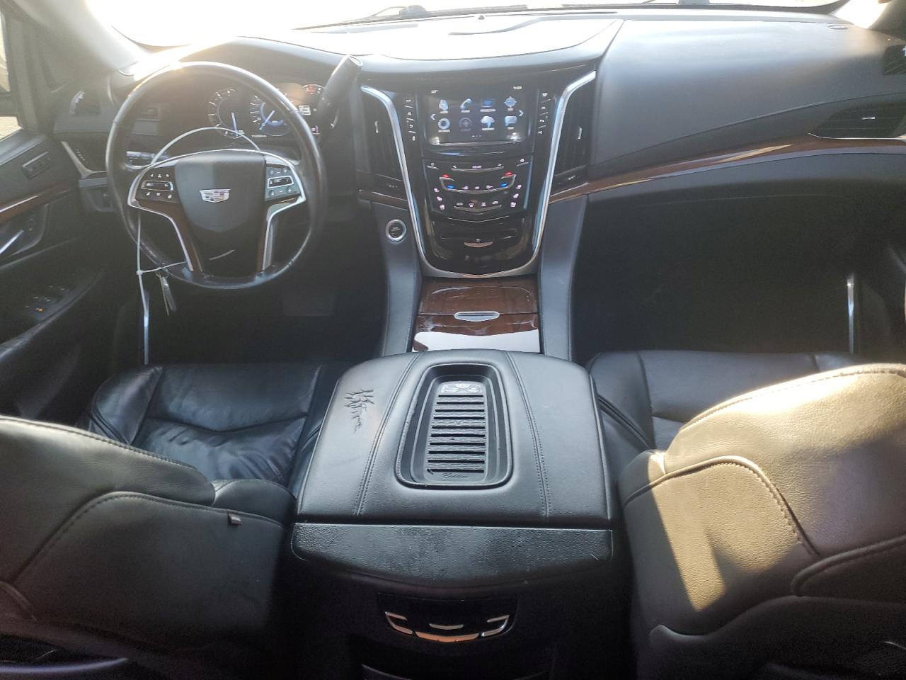 2018 Cadillac Escalade - Image 8