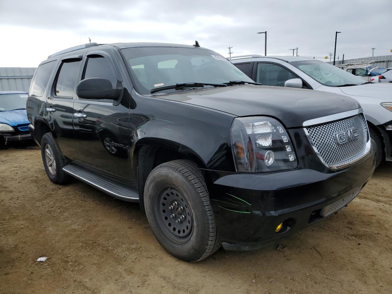 2007 GMC Yukon - Image 4
