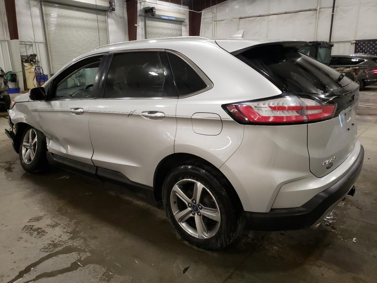 2019 Ford Edge - Image 2
