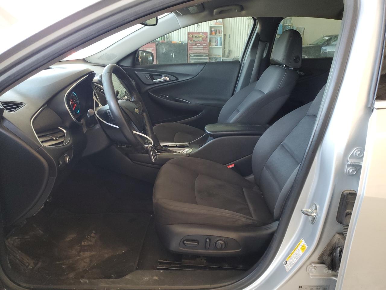 2018 Chevrolet Malibu - Image 7