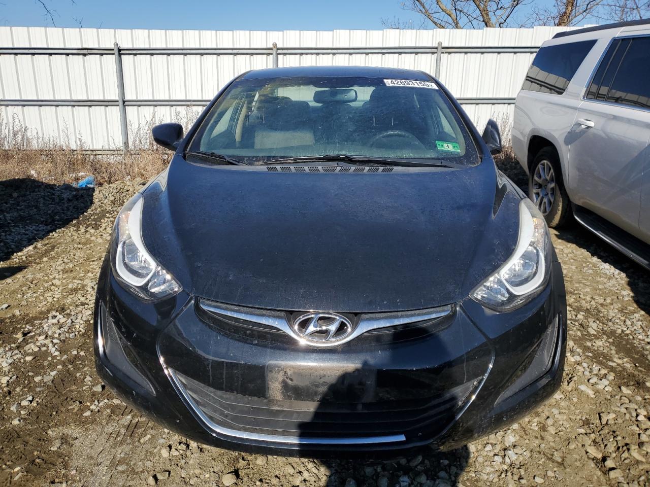2016 Hyundai Elantra - Image 5