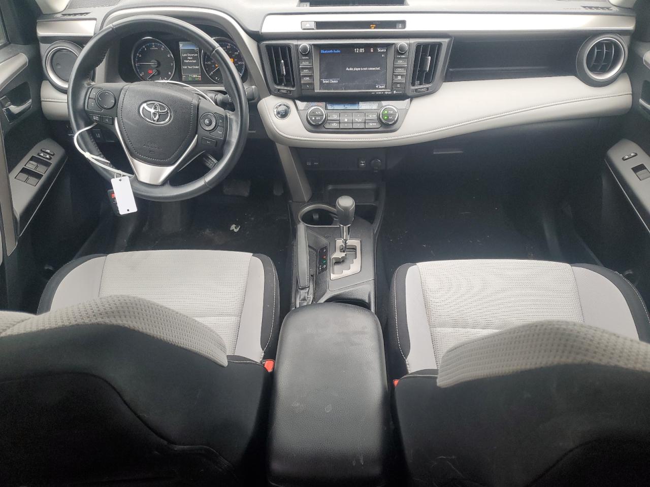 2016 Toyota RAV 4 - Image 8