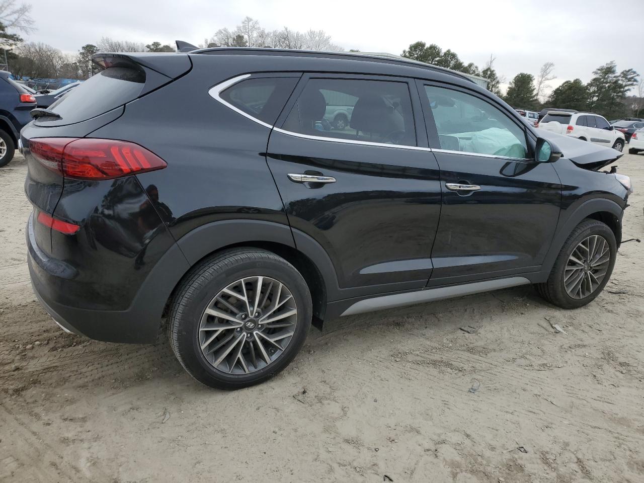 2021 Hyundai Tucson - Image 3