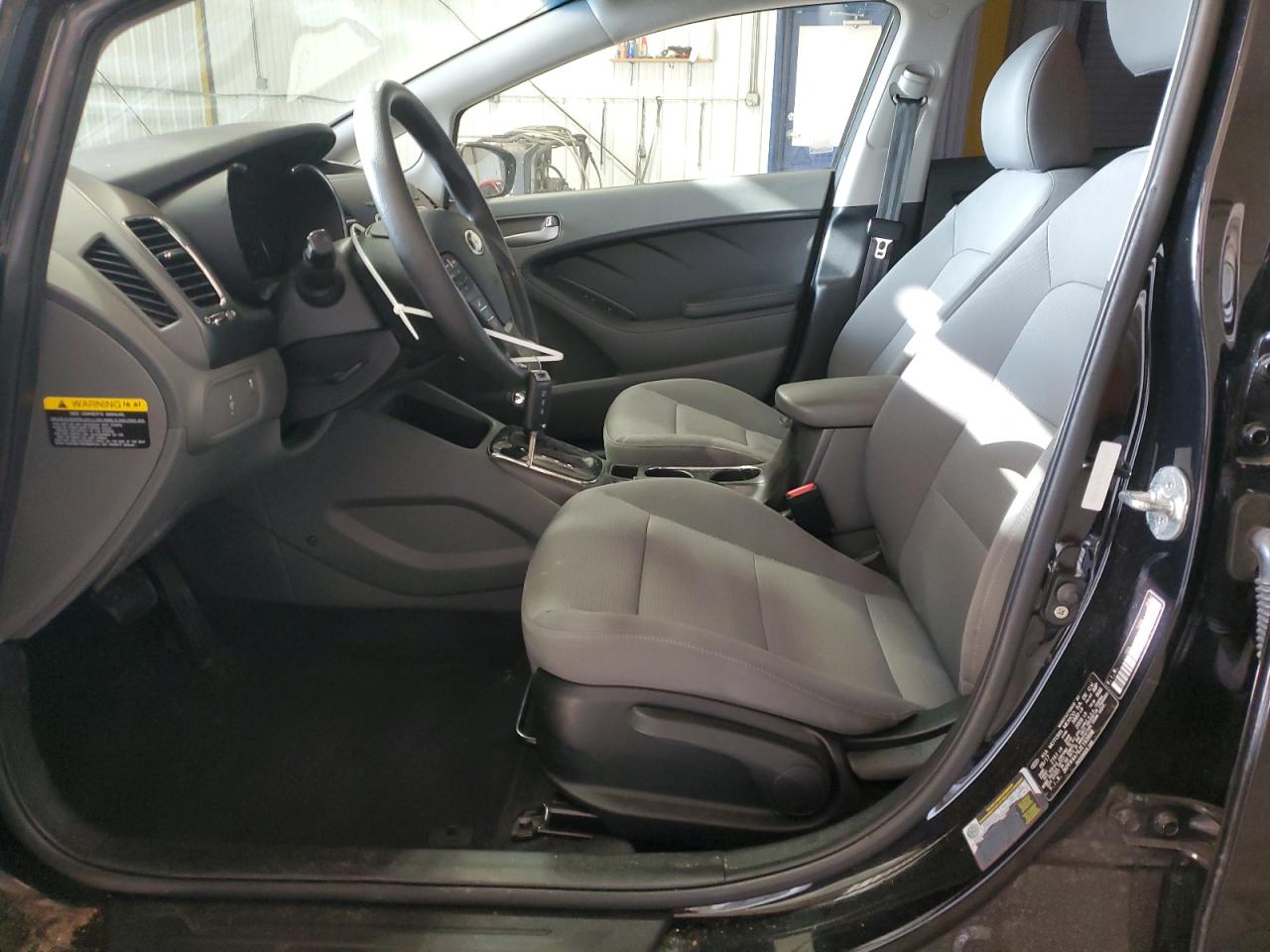 2018 Kia Forte - Image 7