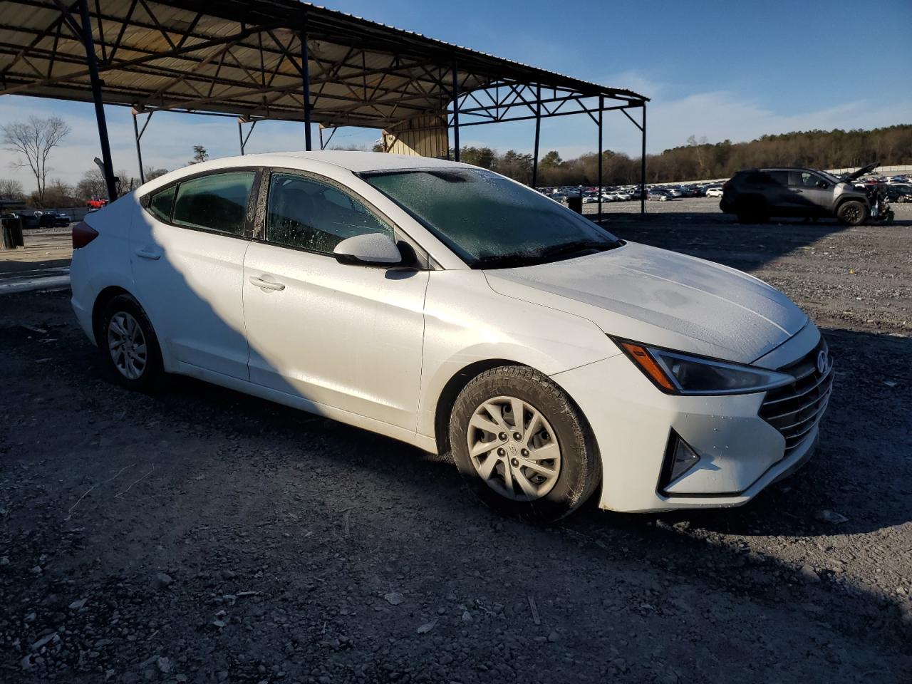 2019 Hyundai Elantra - Image 4