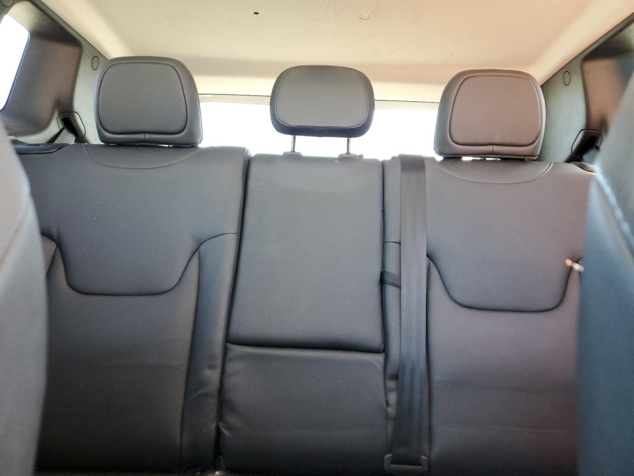 2020 Jeep Renegade - Image 10