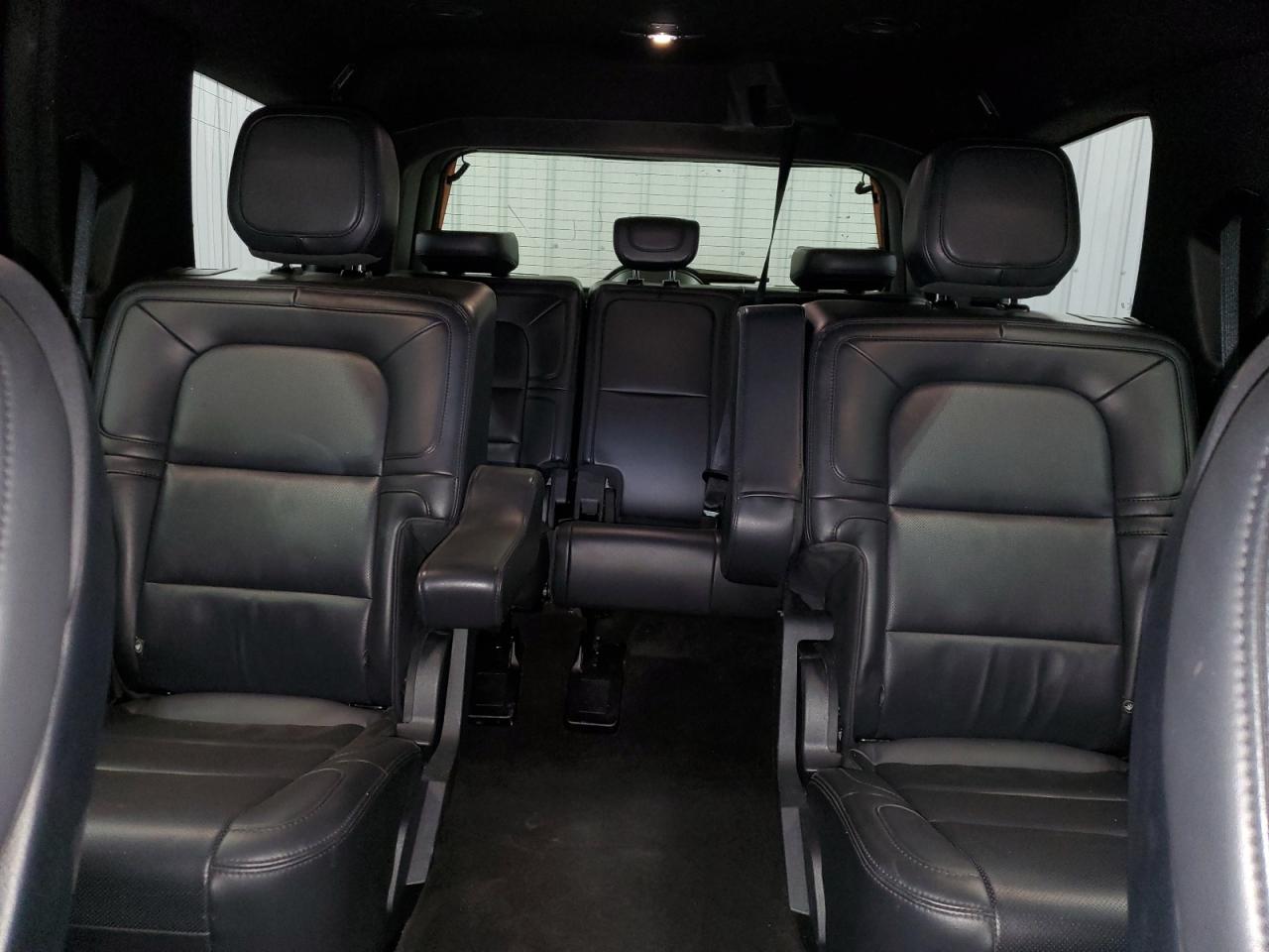 2023 Lincoln Navigator - Image 10
