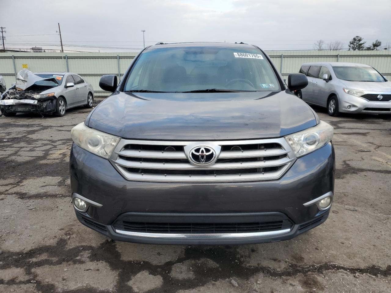 VIN 5TDBK3EH5DS241235 2013 TOYOTA HIGHLANDER no.5