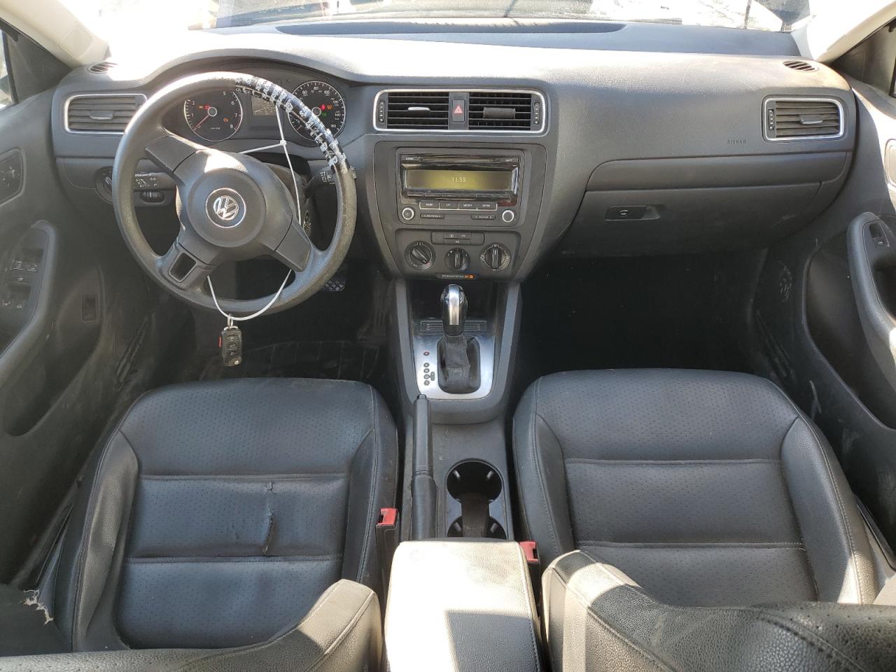 2014 Volkswagen Jetta - Image 8