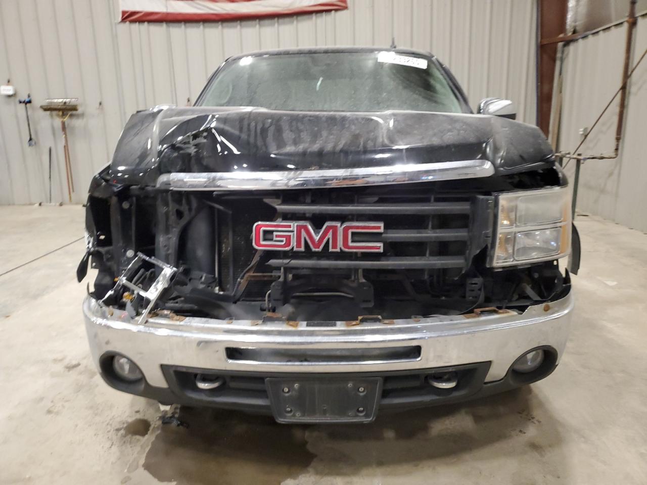 2011 GMC Sierra - Image 5