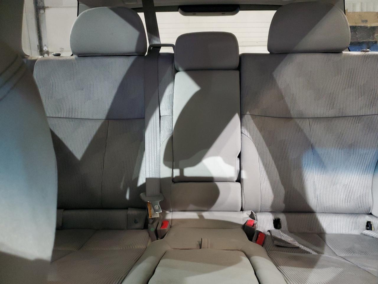 2010 Subaru Forester - Image 10