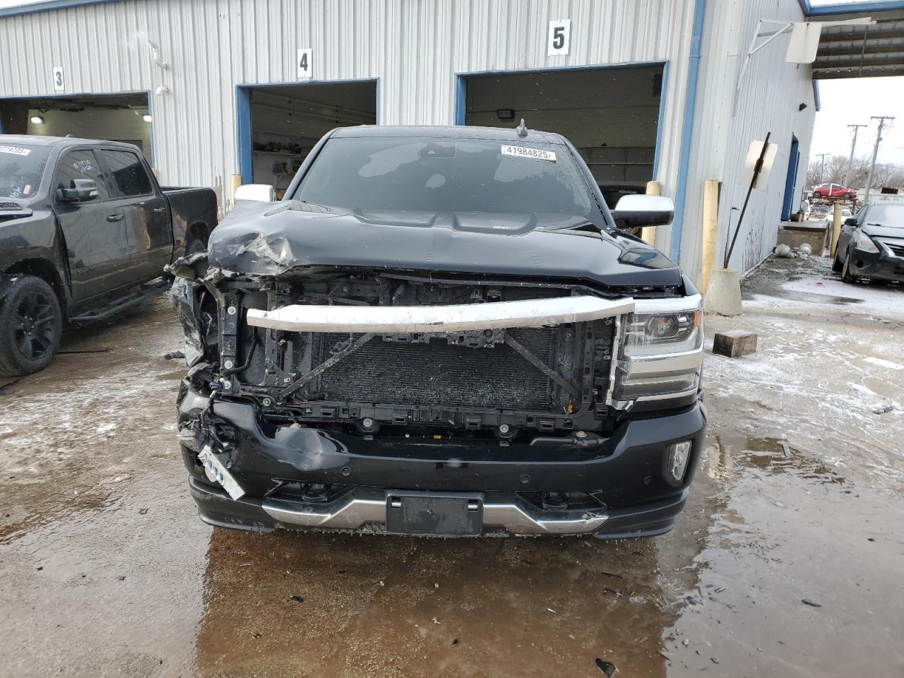 2016 Chevrolet Silverado - Image 5