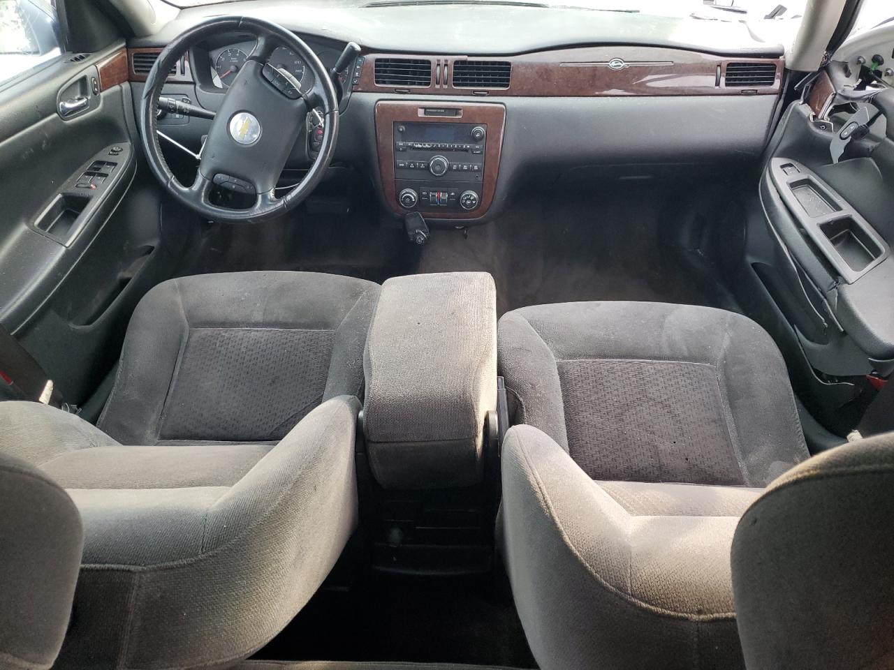 2010 Chevrolet Impala - Image 8