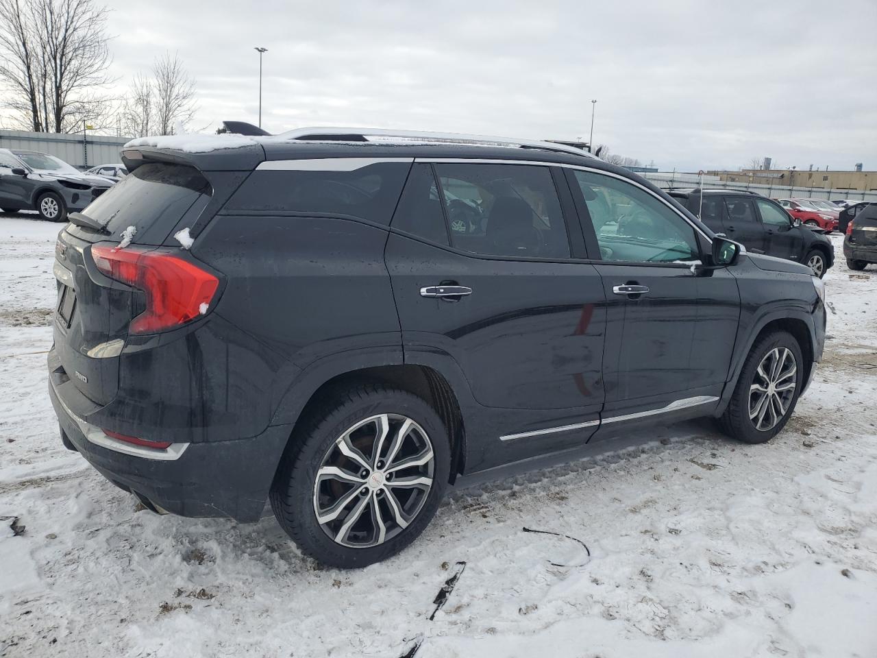 2018 GMC Terrain - Image 3