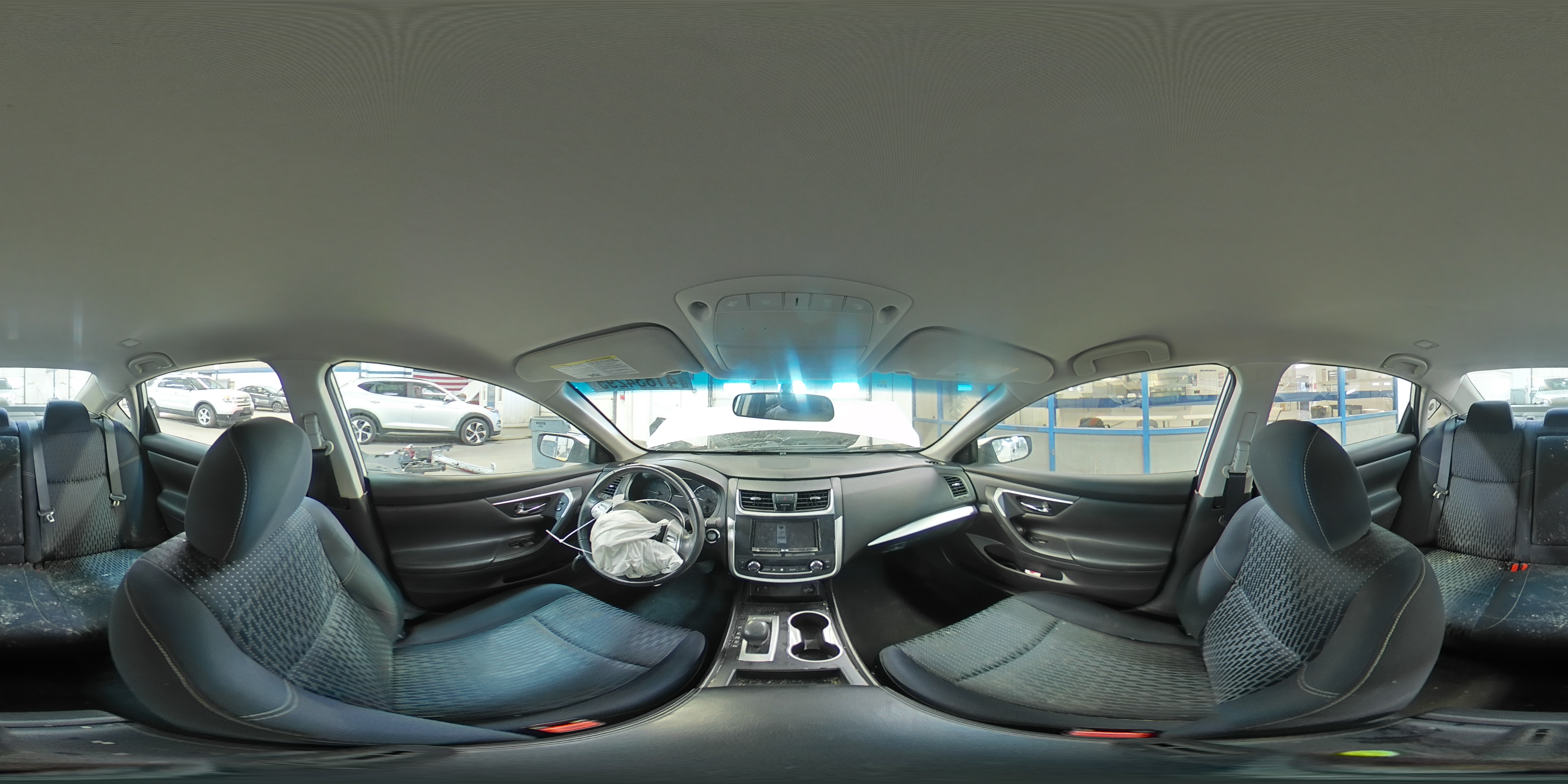 2016 Nissan Altima - Image 12