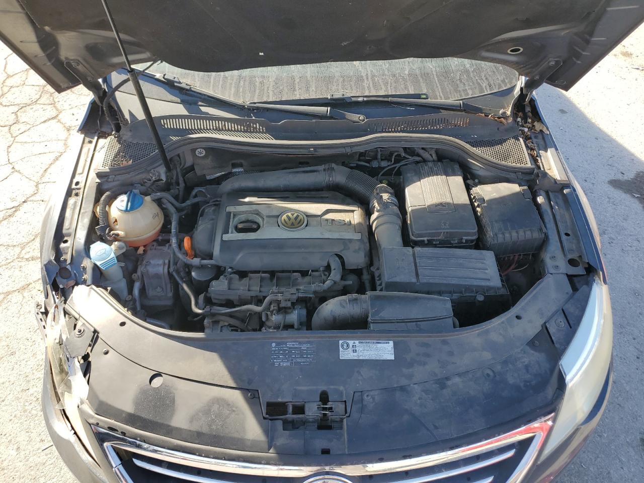 2010 Volkswagen Passat CC - Image 12