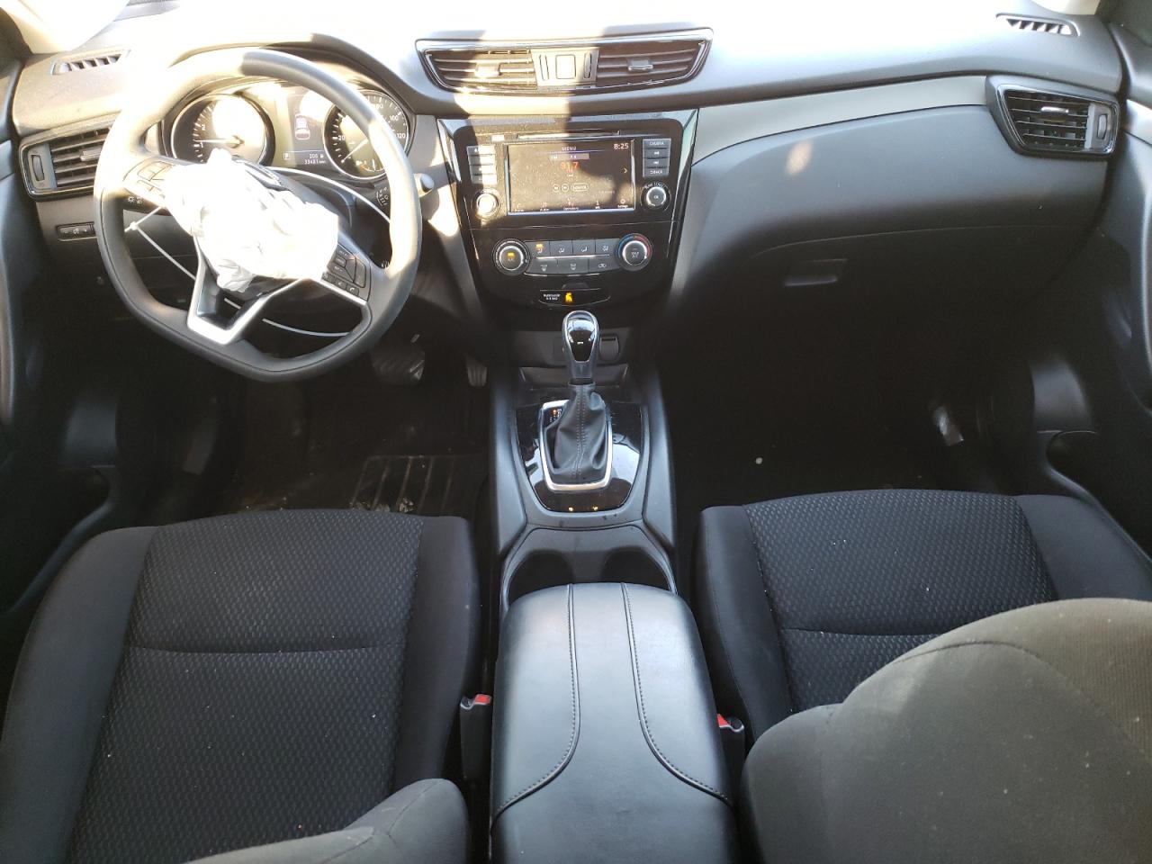 2019 Nissan Rogue - Image 8