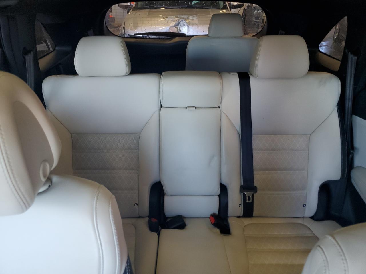 2016 Kia Sorento - Image 10