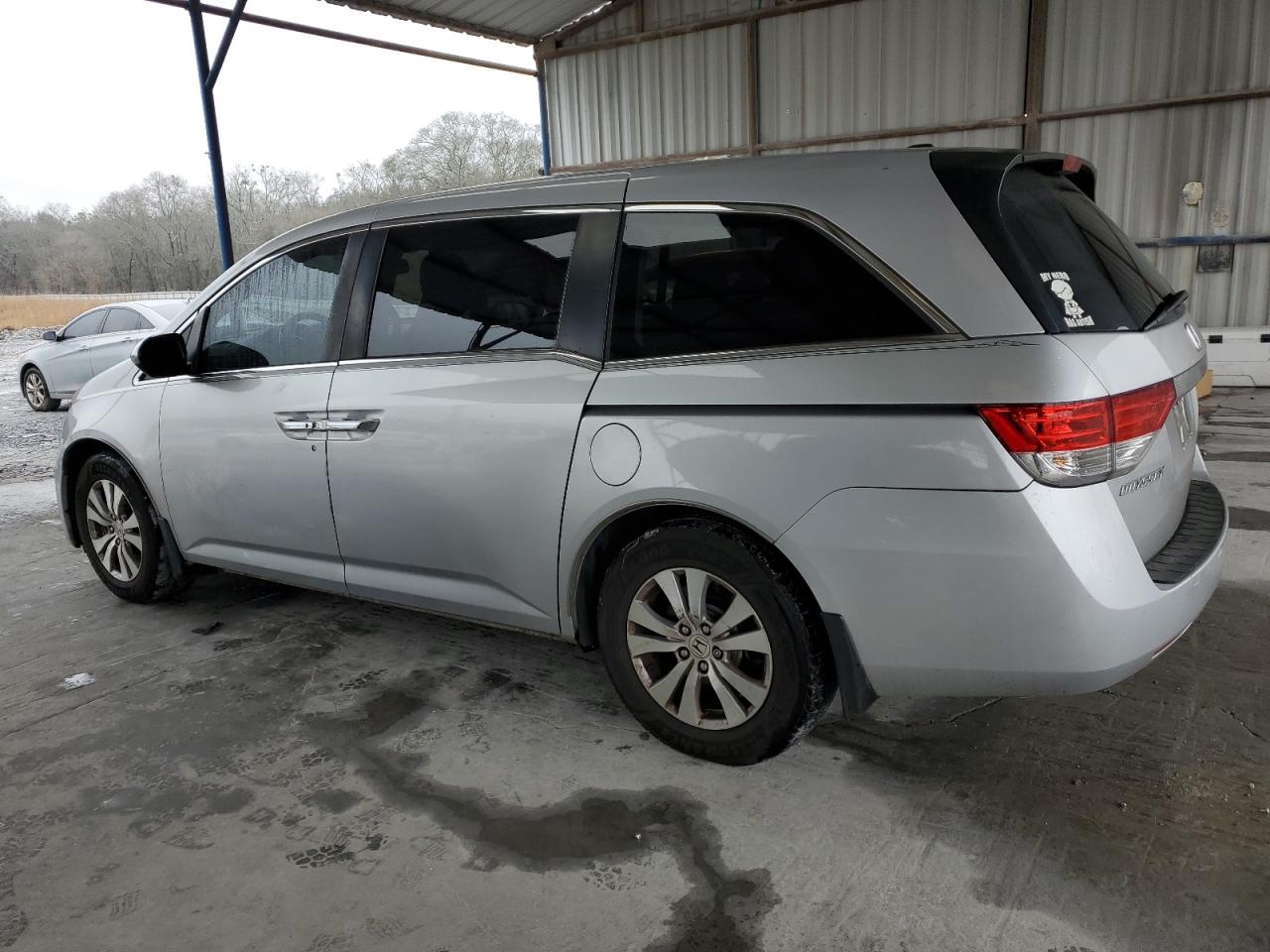2015 Honda Odyssey - Image 2