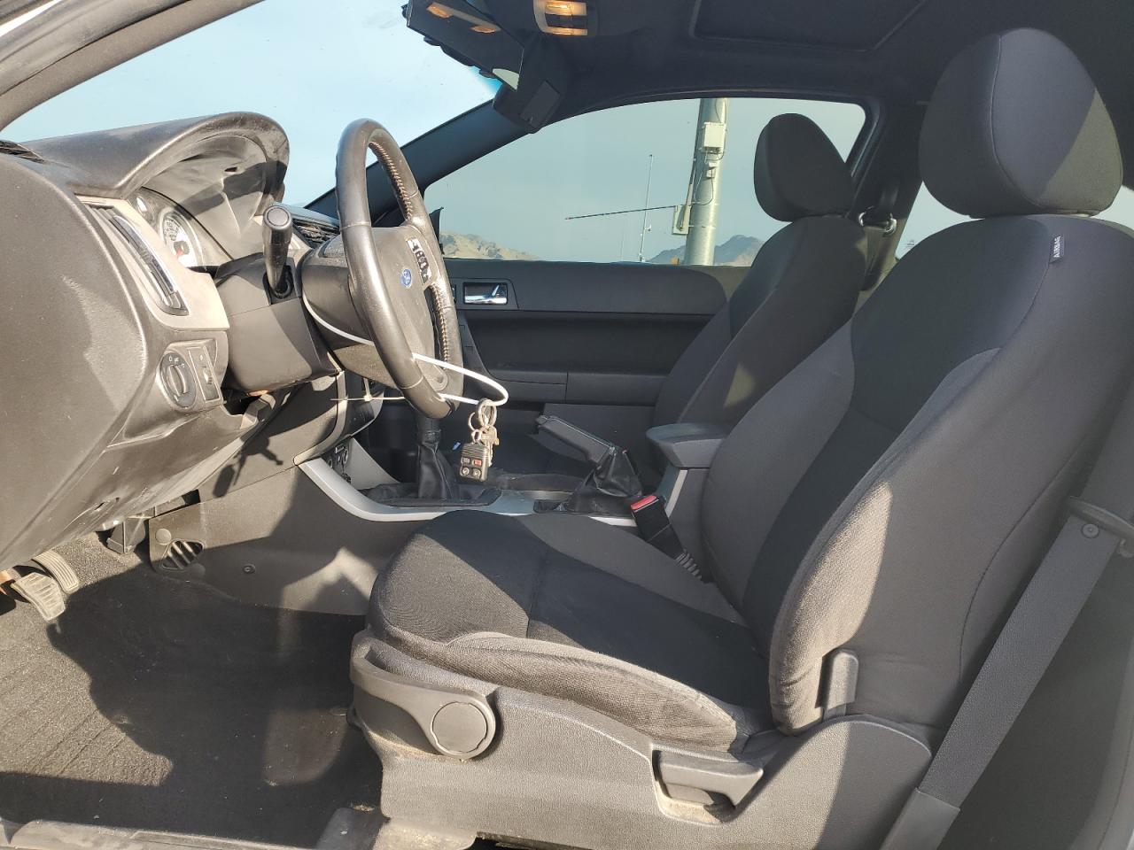 2010 Ford Focus - Image 7