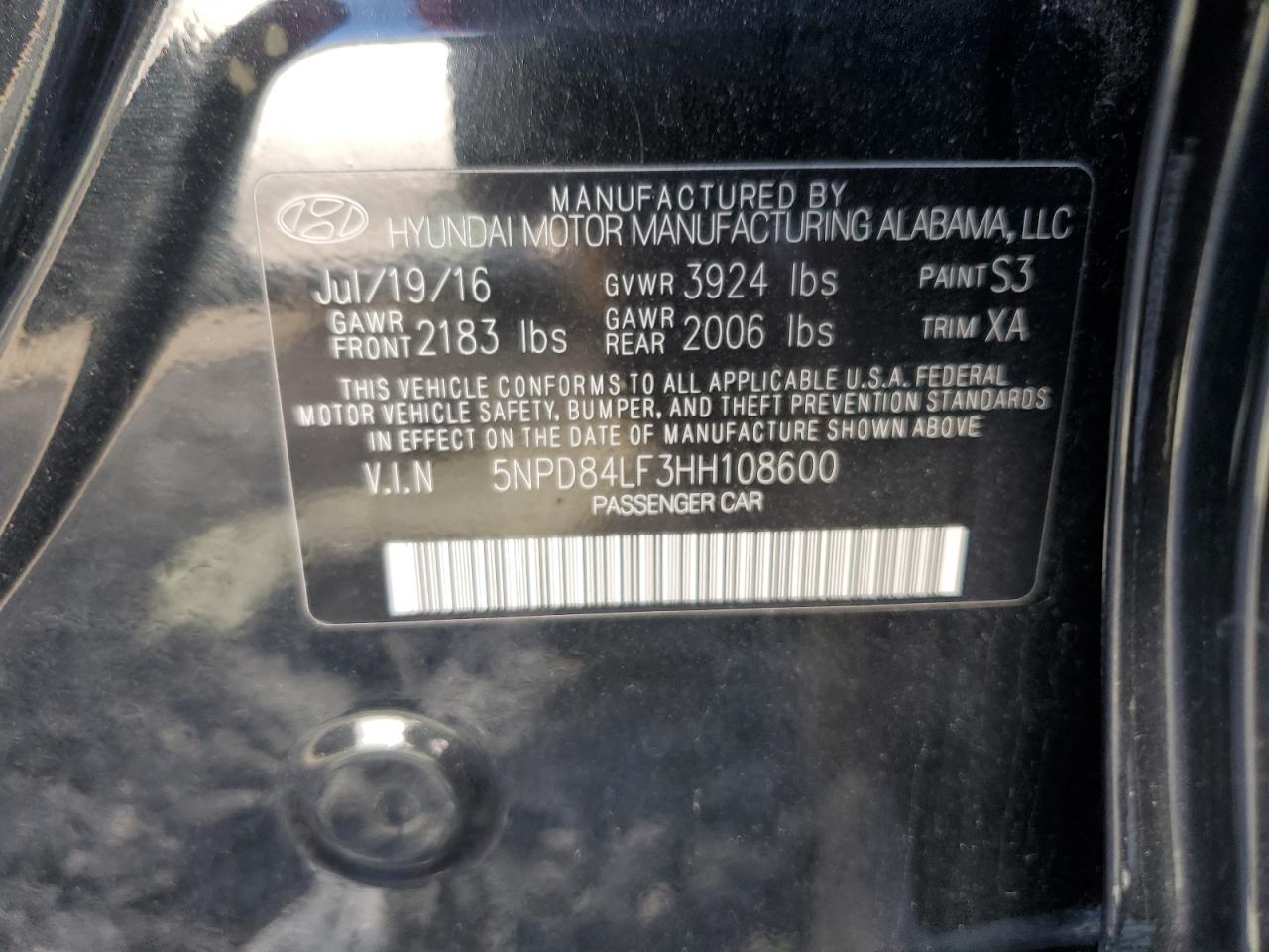 2017 Hyundai Elantra - Image 12