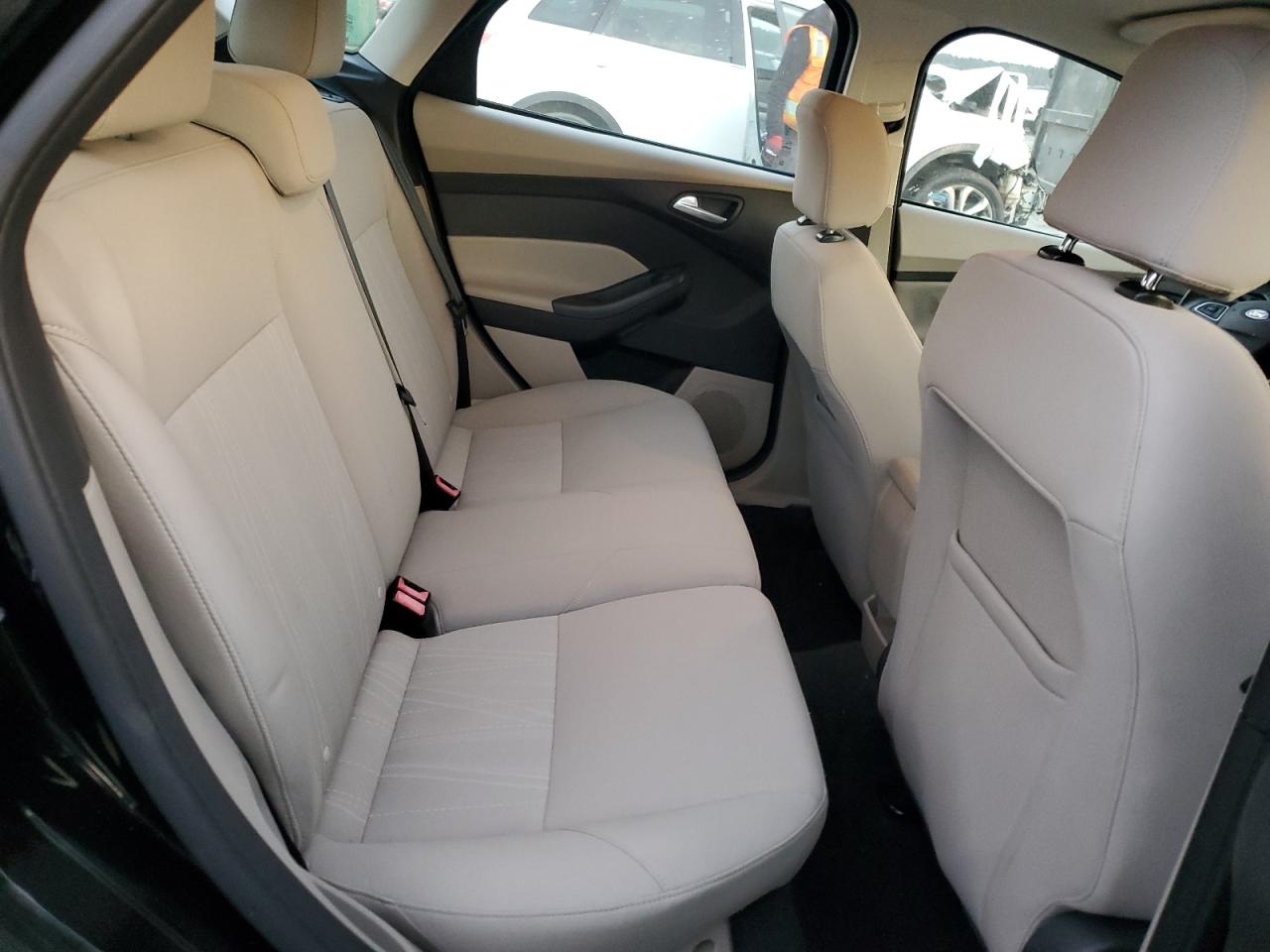 2015 Ford Focus - Image 10