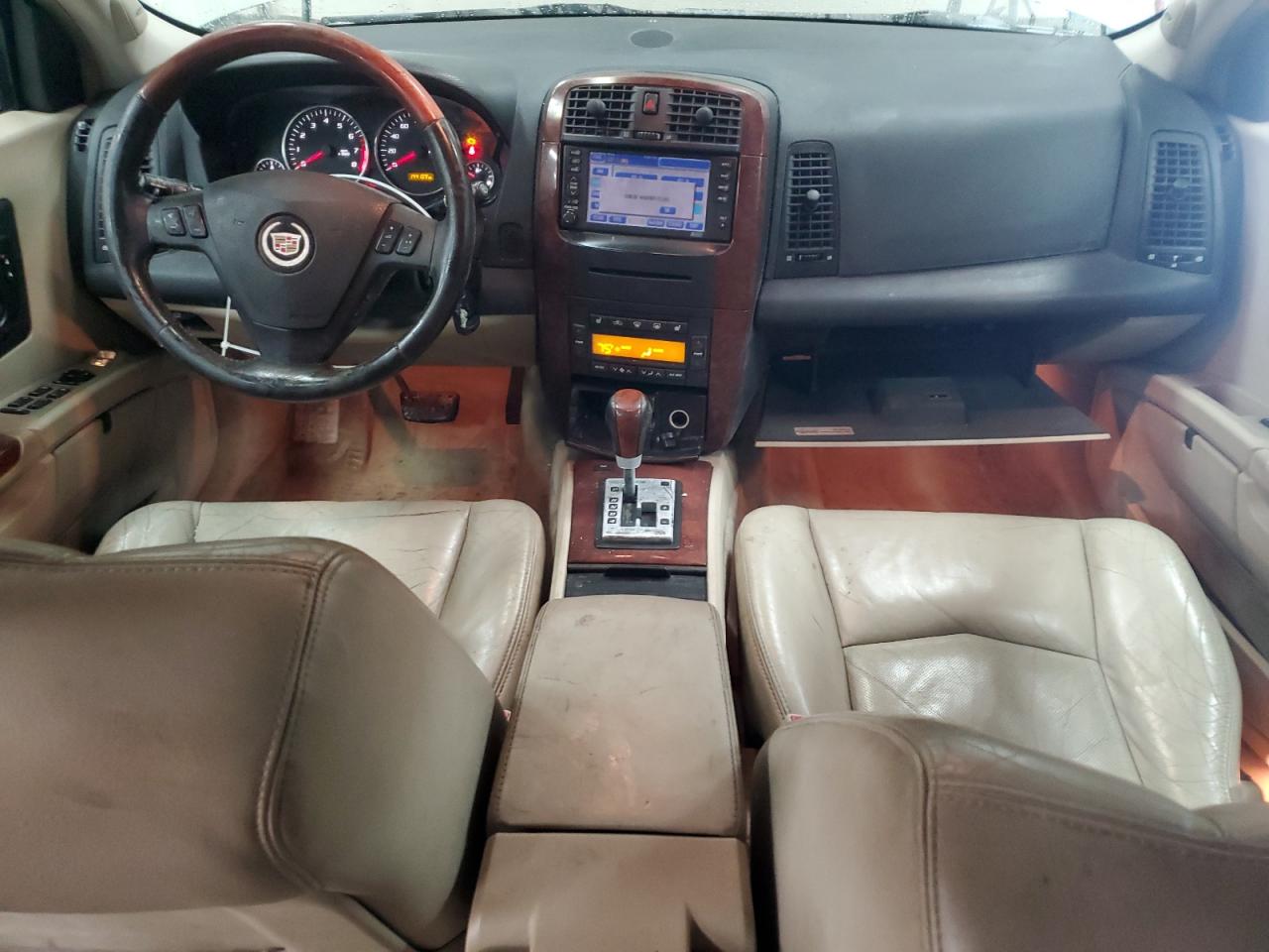 2005 Cadillac SRX - Image 8