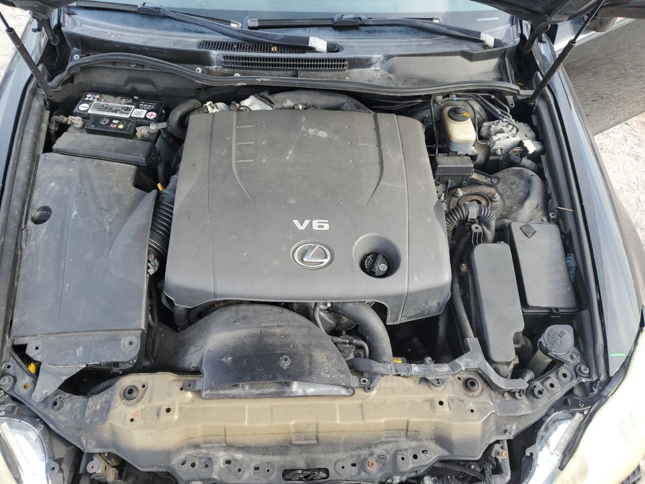 2008 Lexus IS - Image 12