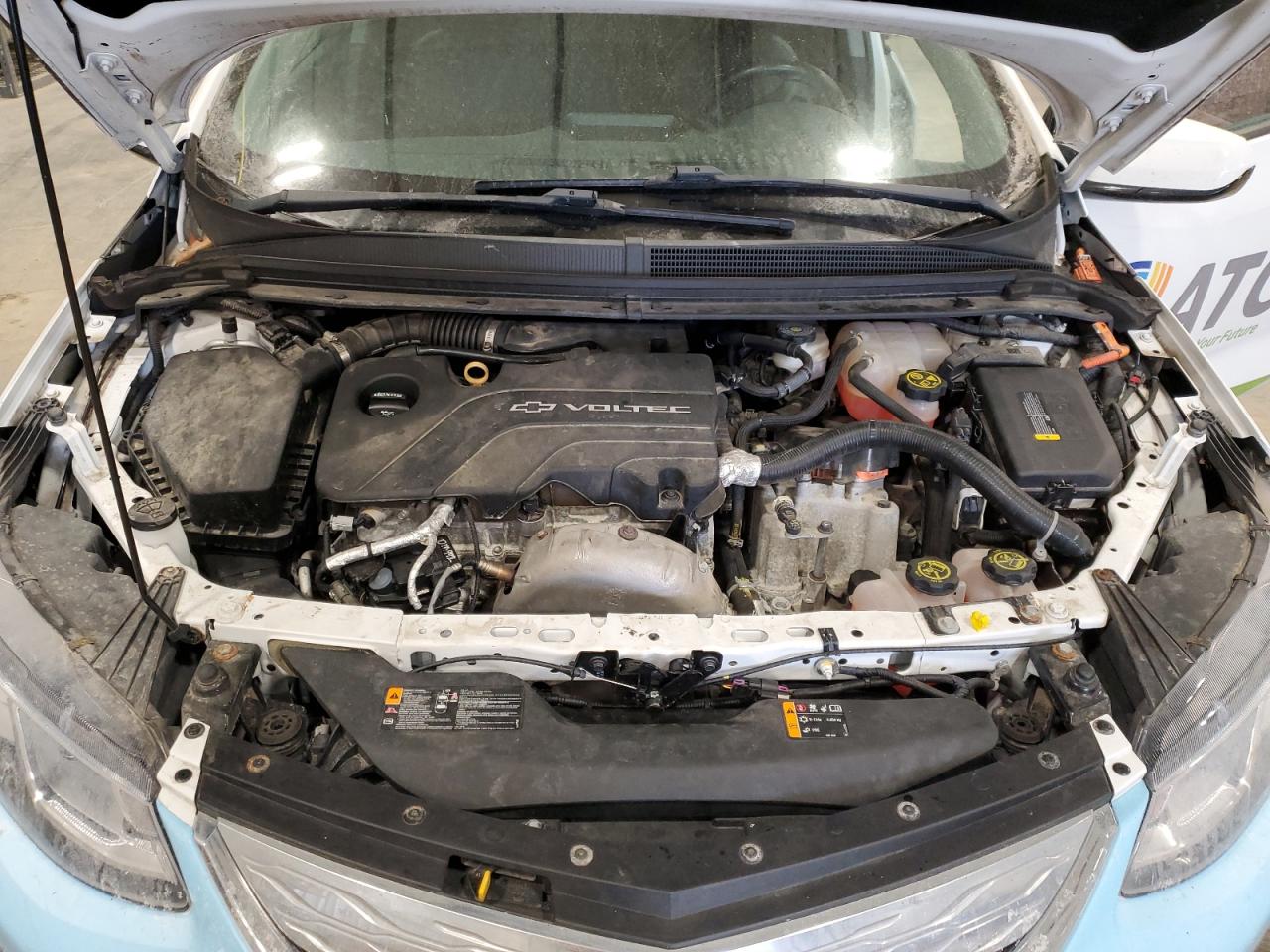 2017 Chevrolet Volt - Image 11