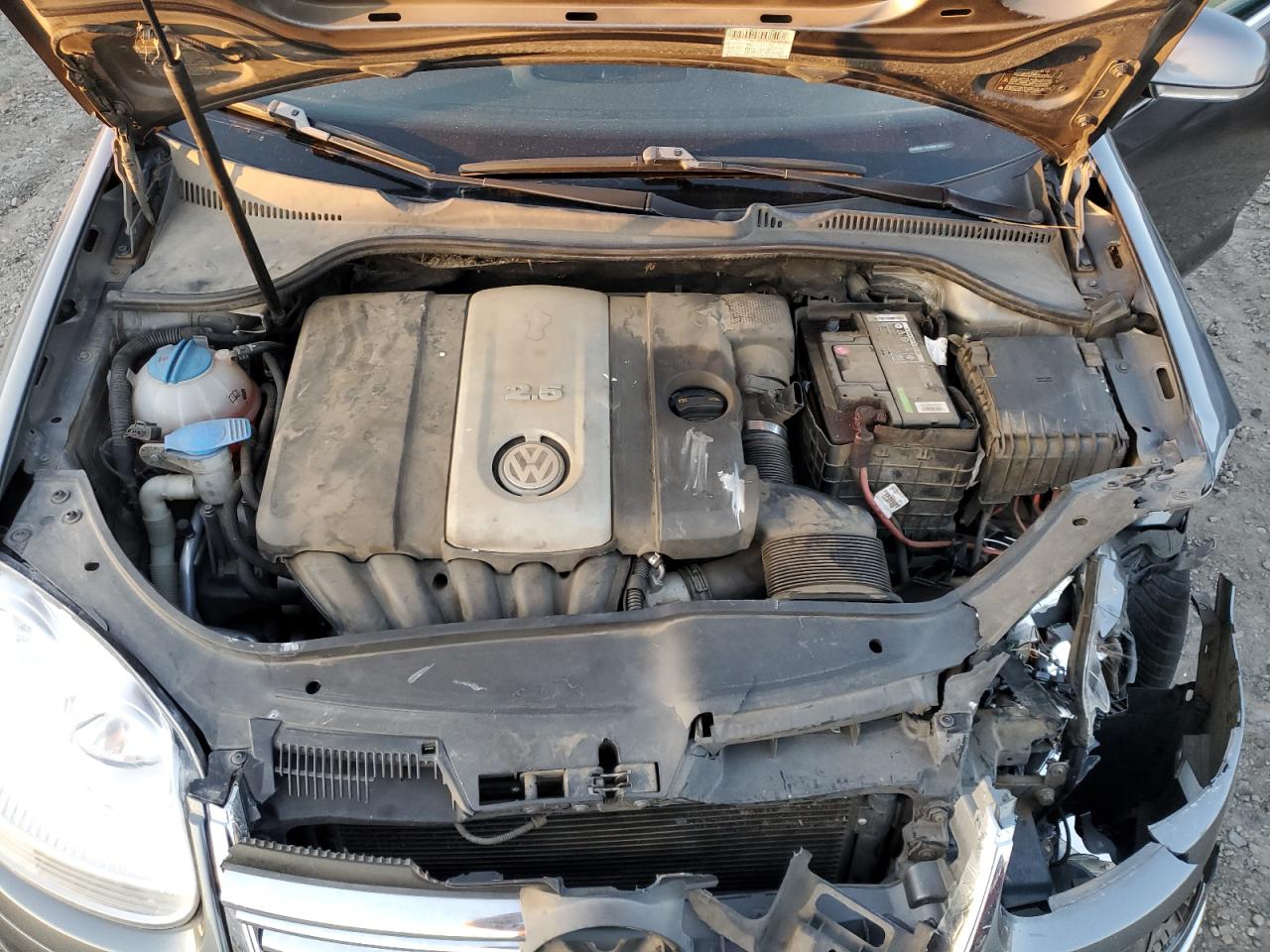 2008 Volkswagen Jetta - Image 11