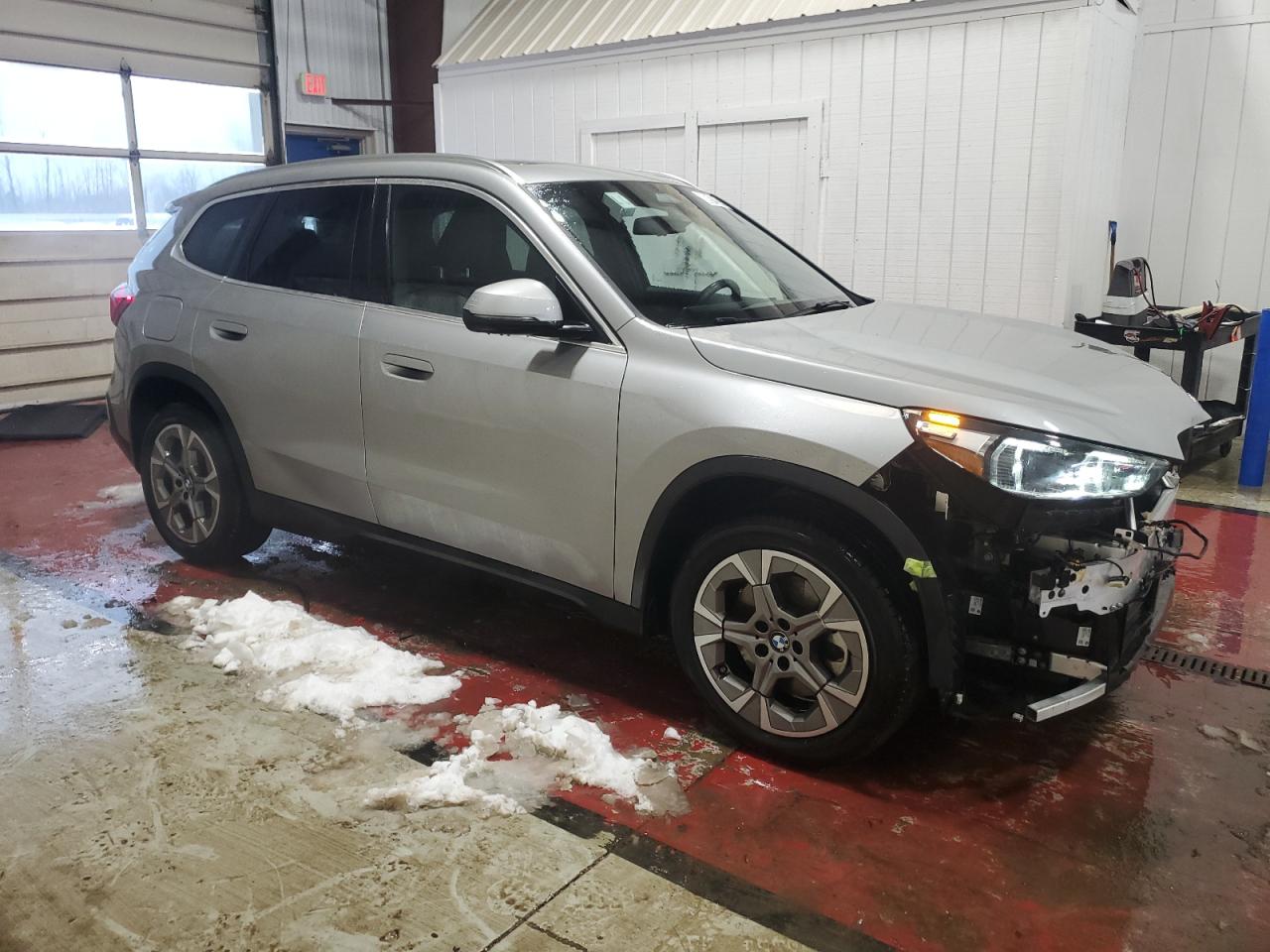 2023 BMW X1 - Image 4