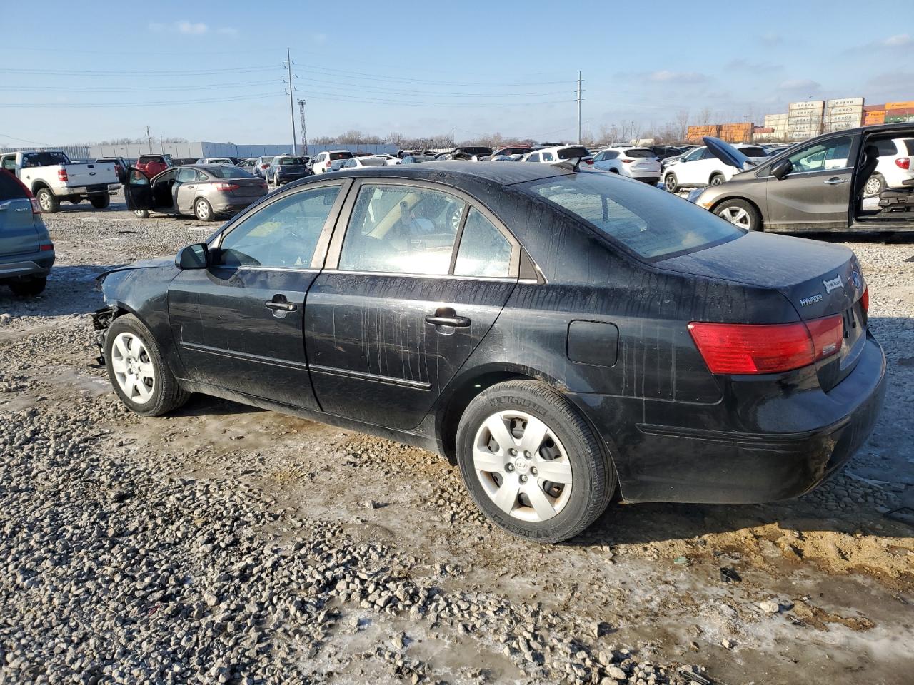 2009 Hyundai Sonata - Image 2