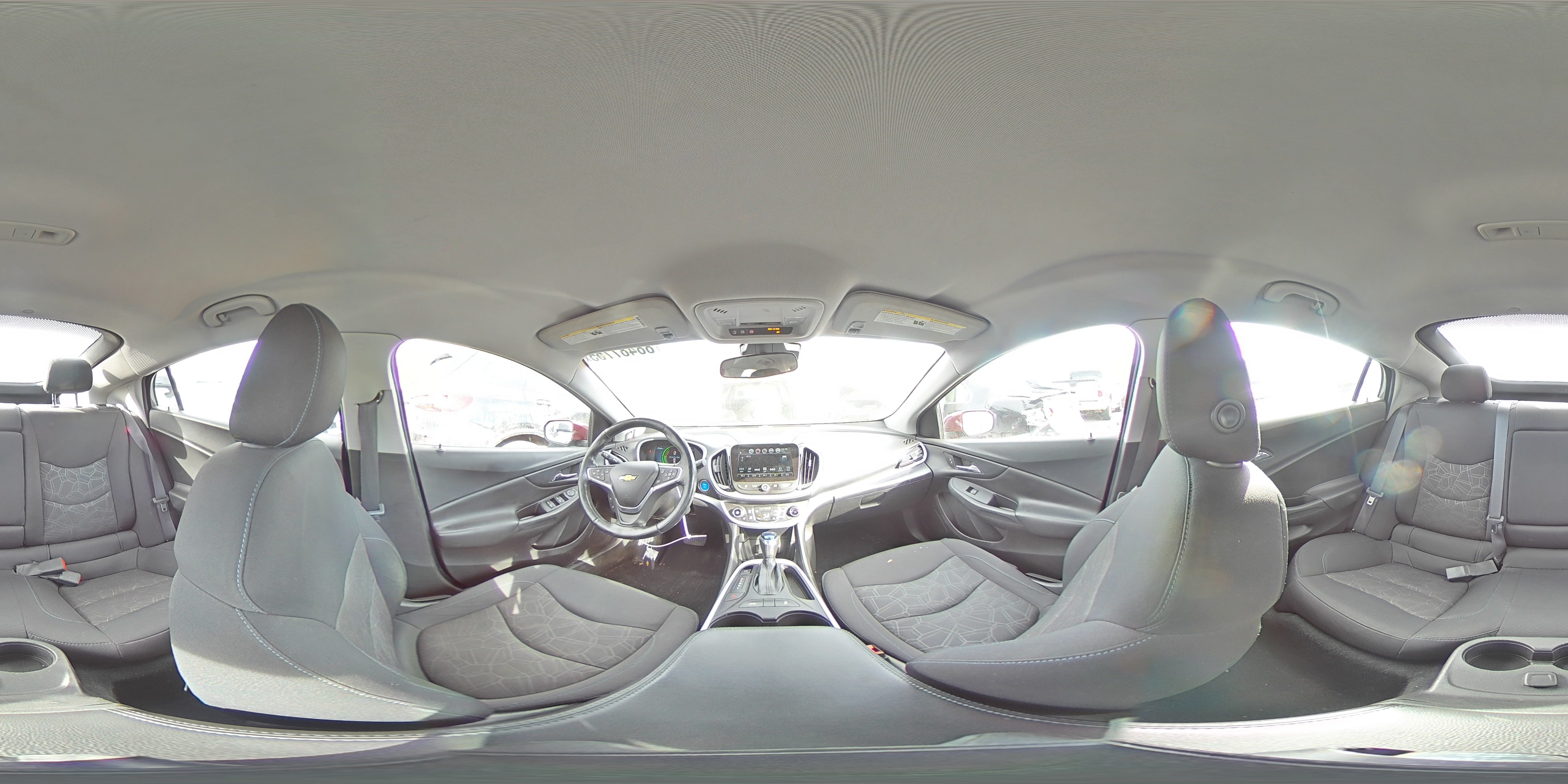 2016 Chevrolet Volt - Image 13