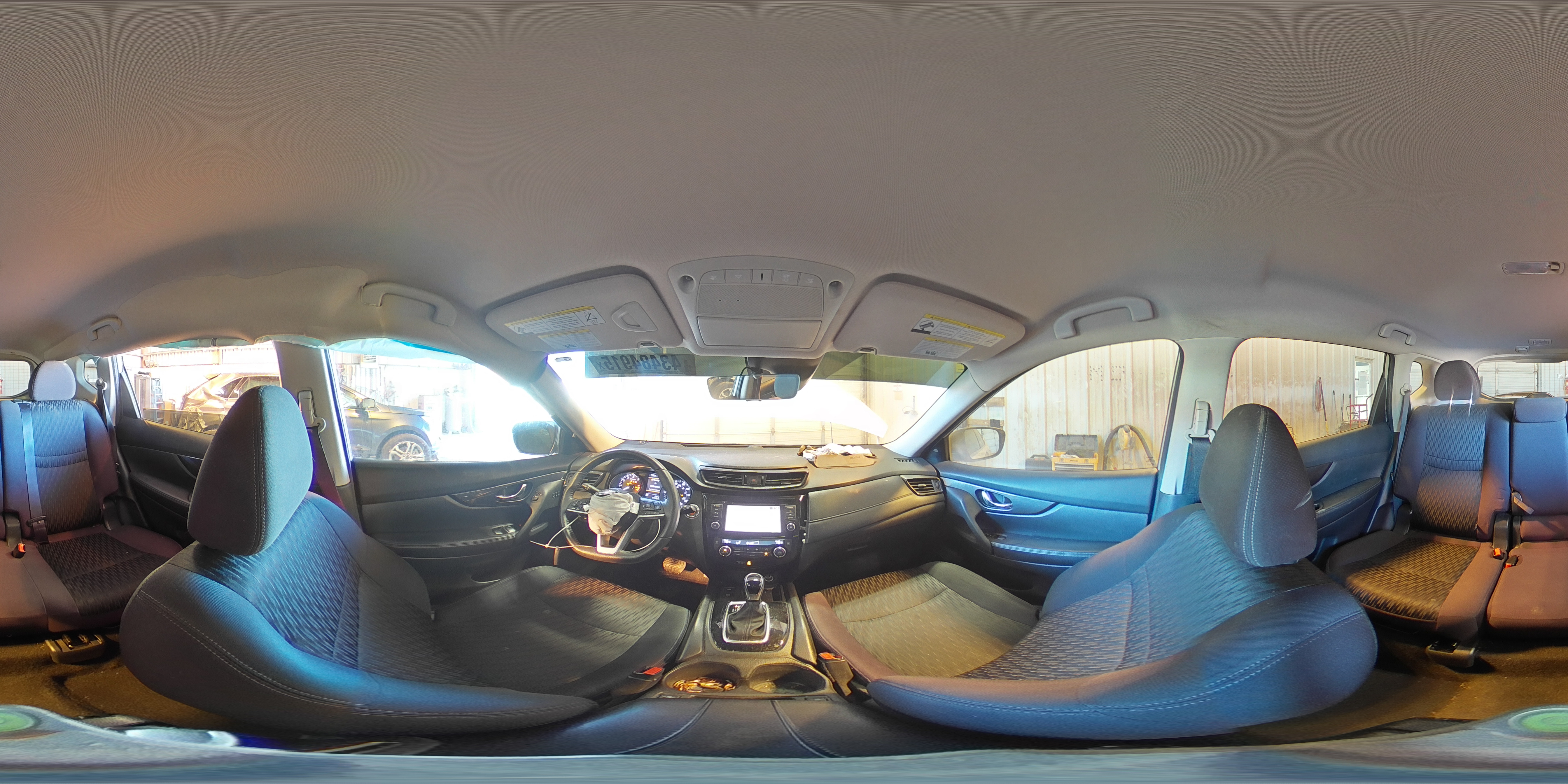 2019 Nissan Rogue - Image 13