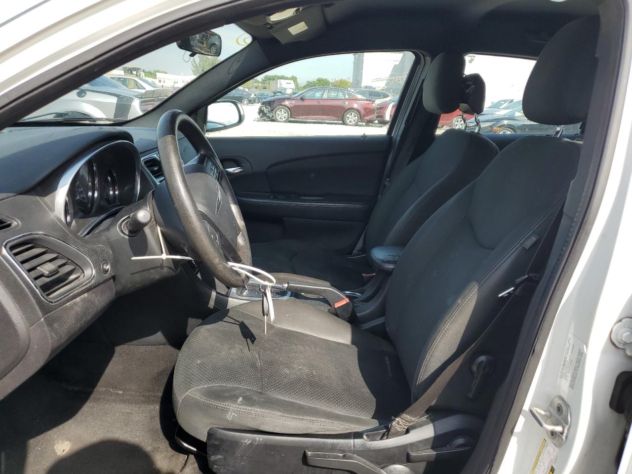 2012 Chrysler 200 - Image 7